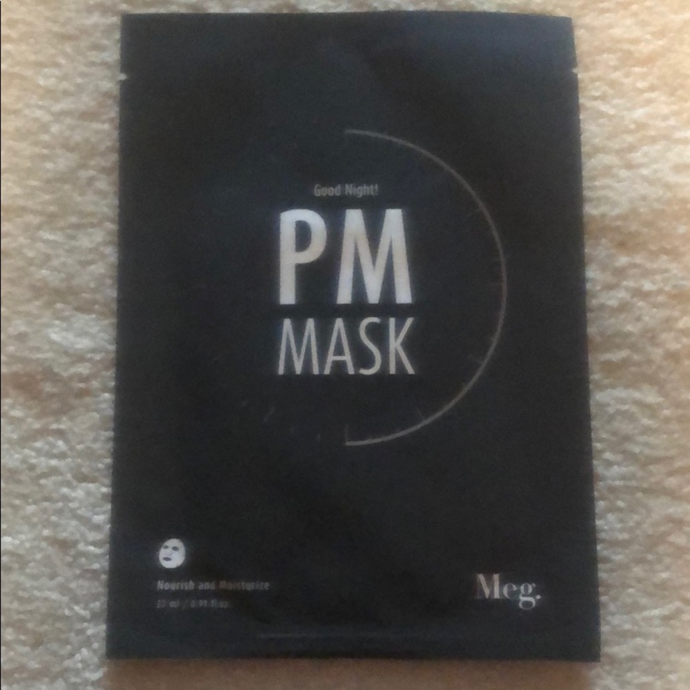 ✨NEVER BEEN USED✨ Face Masks!